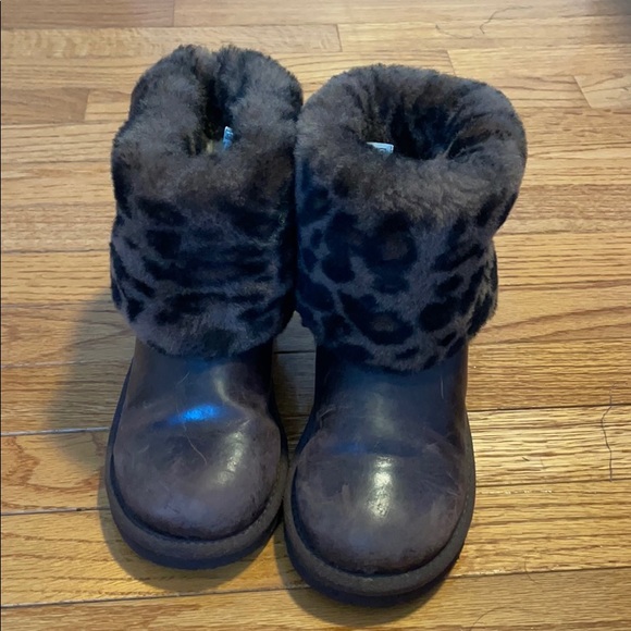 CHEETAH PRINT AND SUEDE UGG BOOTS - Picture 3 of 3